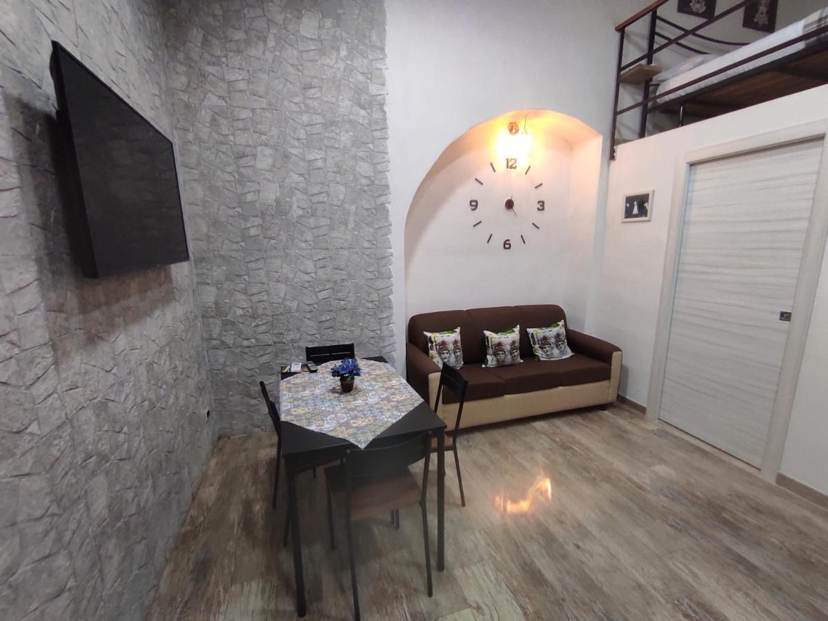 Tapia'S Rooms Big Catânia Exterior foto